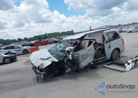 2015 Chrysler Town & Country Touring-L из США, поврежденный, VIN 2C4RC1CG3FR677619